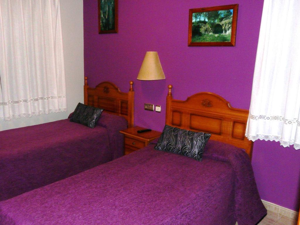 Hostal Rural Casa Castro Alberuela de la Liena Zimmer foto