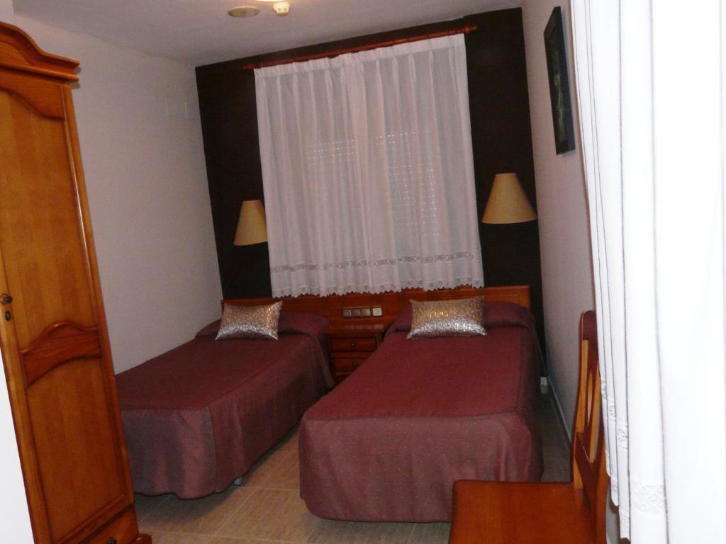 Hostal Rural Casa Castro Alberuela de la Liena Zimmer foto
